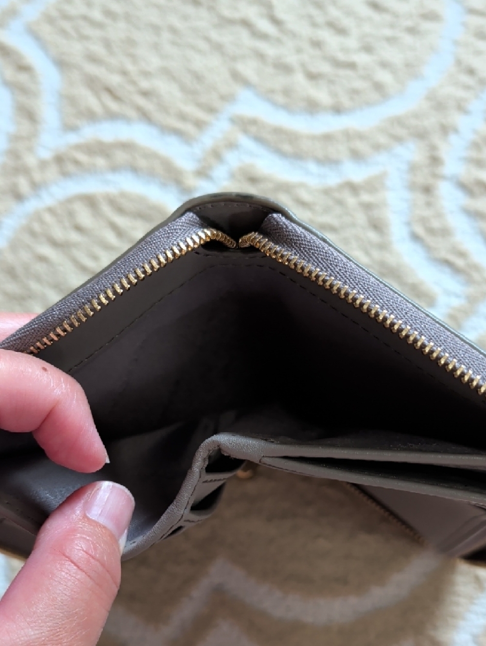 Burberry Leather Zip Wallet Grey/Gold EUC - Picture 7 of 9